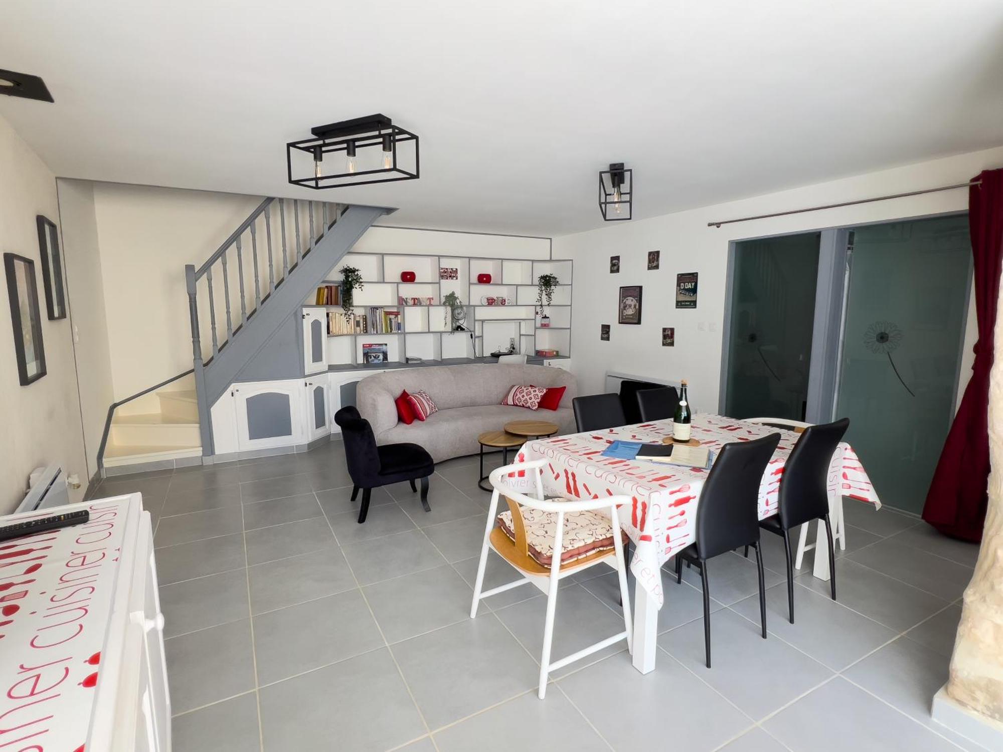 Cottage Overlord - 6 Personnes - Plages Du Debarquement Formigny Exterior photo